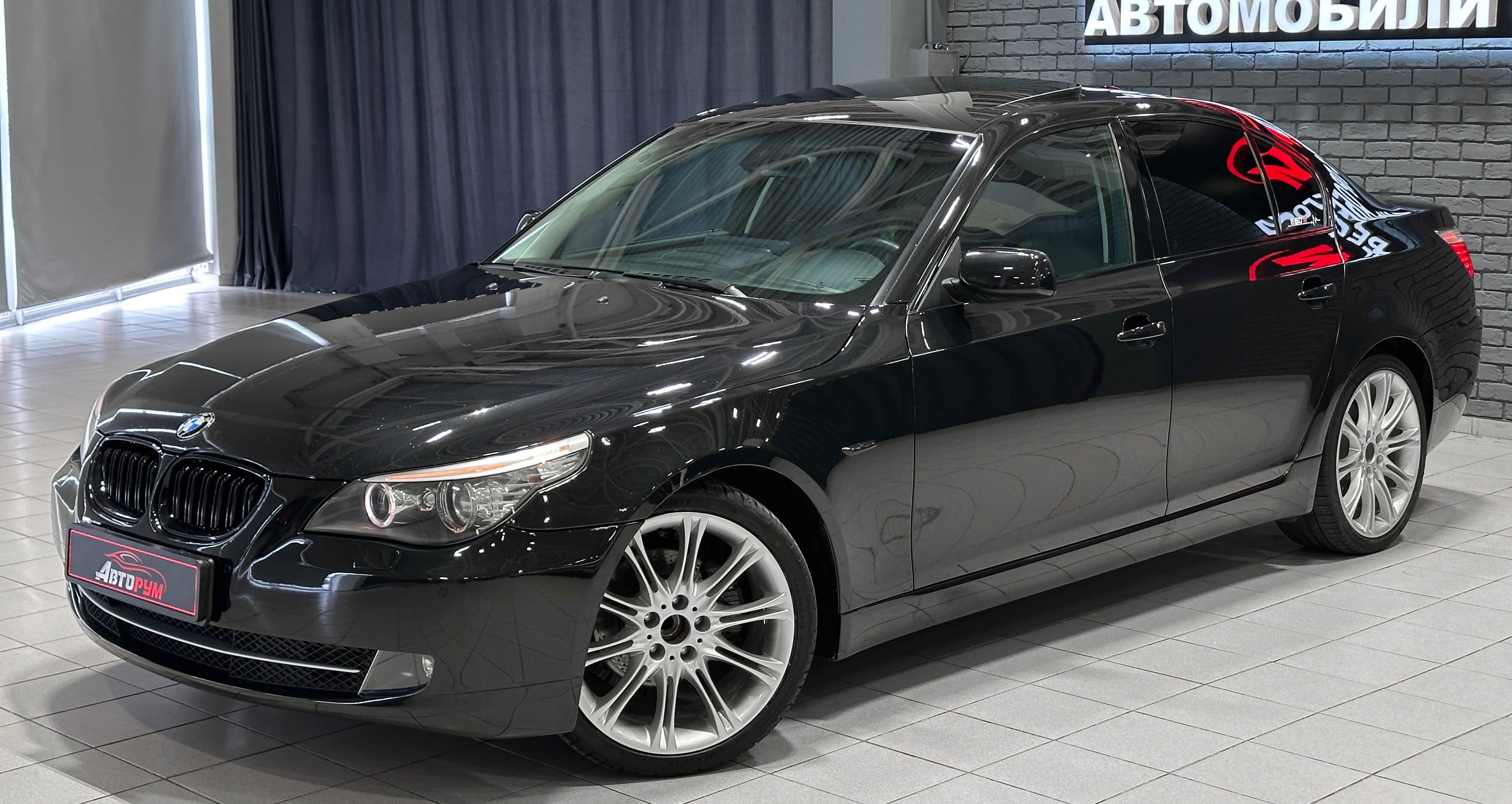 BMW 525I - 2
